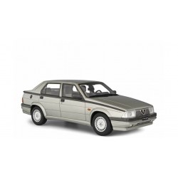 Alfa Romeo Alfa 75 2.0 Twin Spark 1987 red, Laudoracing-Model 1/18 scale