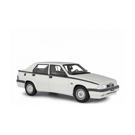 Alfa Romeo Alfa 75 2.0 Twin Spark 1987 bílá, Laudoracing-Model 1:18