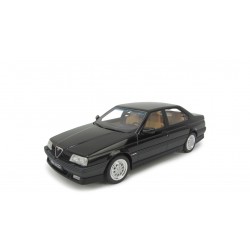 Alfa Romeo 164 3.0 V6 Q4 1993 black, Laudoracing-Model 1/18 scale