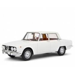 Alfa Romeo 2000 Berlina 1971 white, Laudoracing-Model 1/18 scale