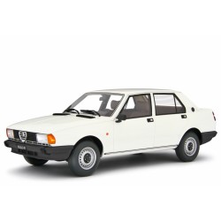 Alfa Romeo Giulietta 1.6 1980 white, Laudoracing-Model 1/18 scale