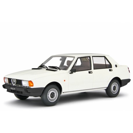 Alfa Romeo Giulietta 1.6 1980 white, Laudoracing-Model 1/18 scale
