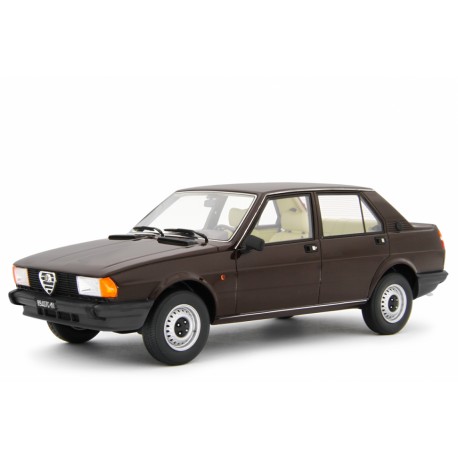 Alfa Romeo Giulietta 1.6 1980 brown, Laudoracing-Model 1/18 scale