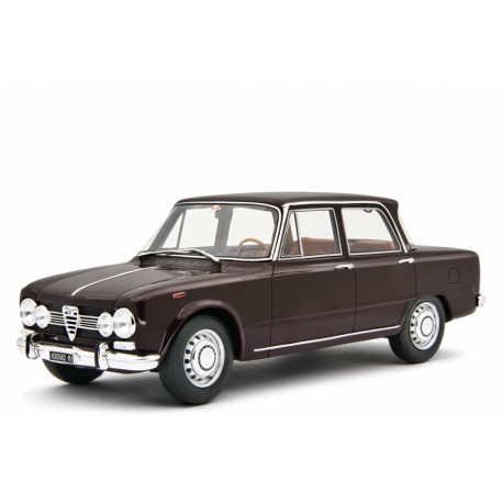Alfa Romeo Giulia Super 1969 red, Laudoracing-Model 1/18 scale